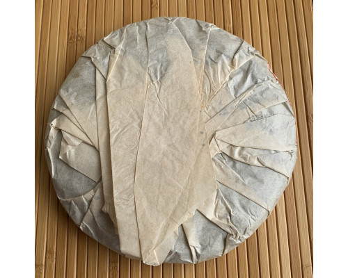 Шу пуер Yun Nan Zi Ji Bing Cha 2005 млинець 357 г
